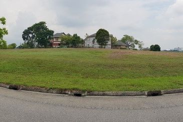 Perdana Lakeview West