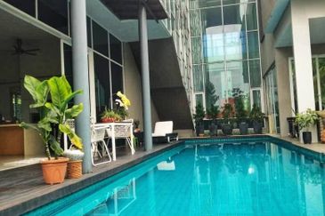 Perdana Lakeview East