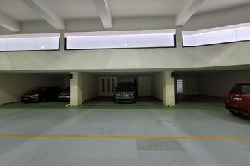 East Residence @ KLGCC