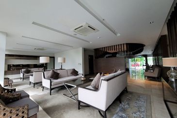 East Residence @ KLGCC