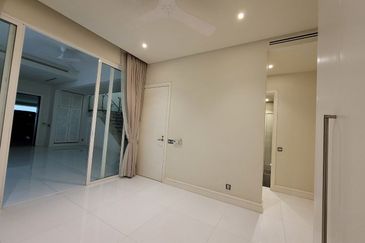 East Residence @ KLGCC