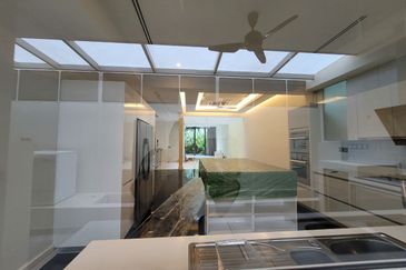 East Residence @ KLGCC