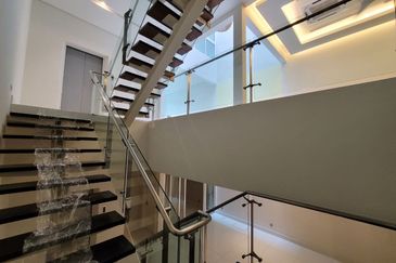 East Residence @ KLGCC