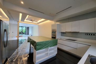 East Residence @ KLGCC