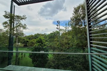 East Residence @ KLGCC