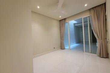 East Residence @ KLGCC