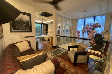 East Residence @ KLGCC