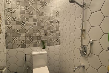 East Residence @ KLGCC