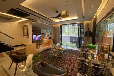 East Residence @ KLGCC