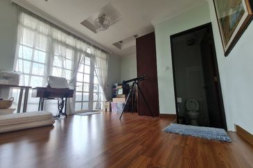 Perdana Lakeview East