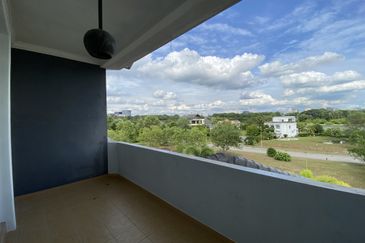 Perdana Lakeview East