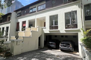 Sri Bukit Persekutuan