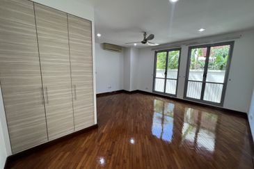 Sri Bukit Persekutuan