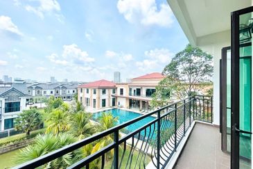 Isle of Kamares, Setia Eco Glades