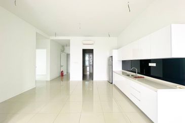 Isle of Kamares, Setia Eco Glades