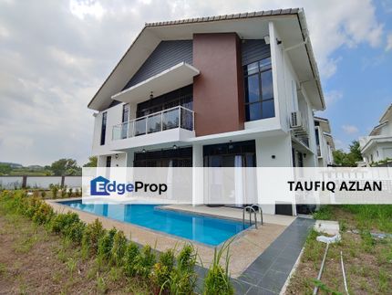 Spacious Bungalow with Swimming Pool Pearl Enstek, Negeri Sembilan, Labu
