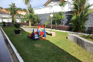 Desa Pinggiran Putra