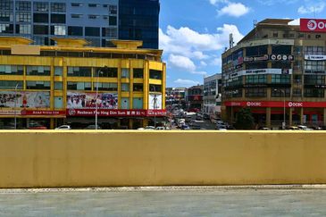 Taipan Business Centre, USJ 10