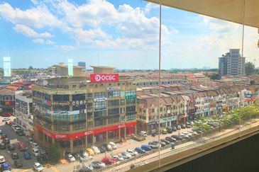 Taipan Business Centre, USJ 10