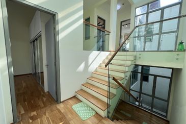 Symphony Hills Schumann