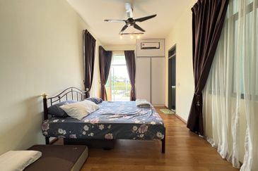 Symphony Hills Schumann