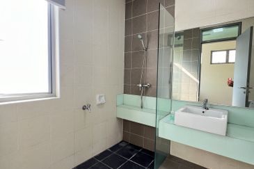 Symphony Hills Schumann