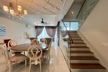 Symphony Hills Schumann