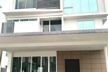 Jacaranda Garden Residence