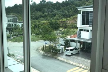 Jacaranda Garden Residence