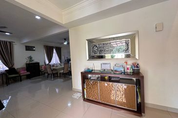 BANDAR ENSTEK (JENTAYU)