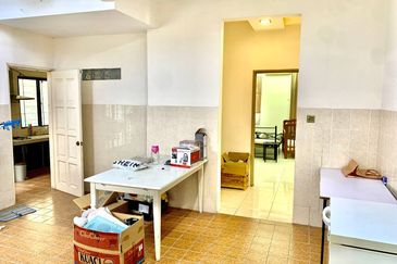 BANDAR ENSTEK (JENTAYU)