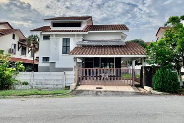 BANDAR ENSTEK (JENTAYU)