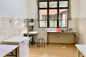 BANDAR ENSTEK (JENTAYU)