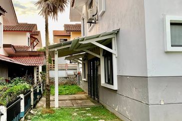 BANDAR ENSTEK (JENTAYU)