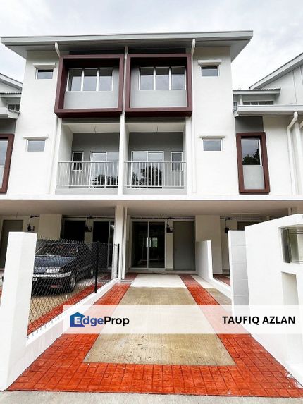 Townhouse Greenwood Salak Tinggi, Selangor, Dengkil