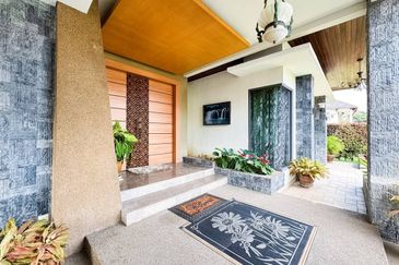 Perdana Lakeview East