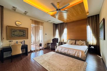 Perdana Lakeview East