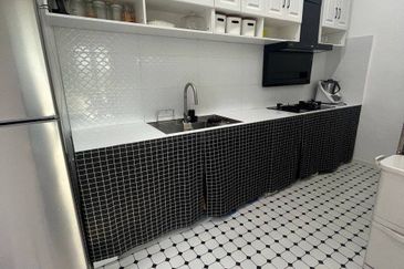 Desa Pinggiran Putra