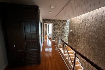 Mozart, Symphony Hills