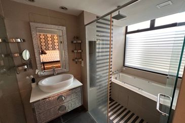 Mozart, Symphony Hills