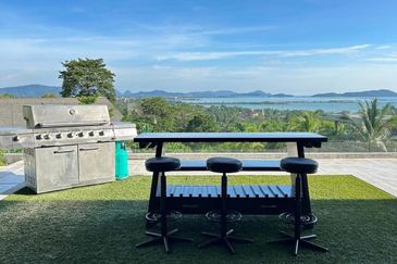 KAWASAN PANTAI CENANG