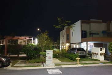 Casa Bluebell @ Cybersouth