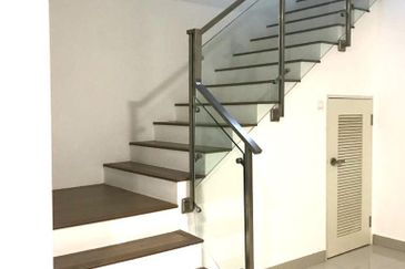 Lake Point Residence