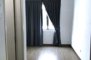 Lake Point Residence