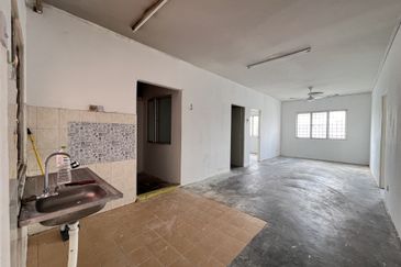 Pangsapuri Seri Saujana