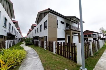 Setia Warisan Tropika