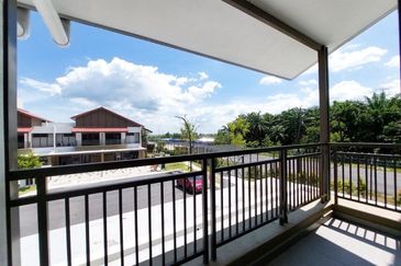 Setia Warisan Tropika