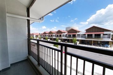 Setia Warisan Tropika