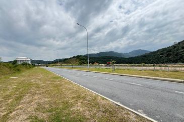 Industrial Land Hamilton 1 Nilai N9