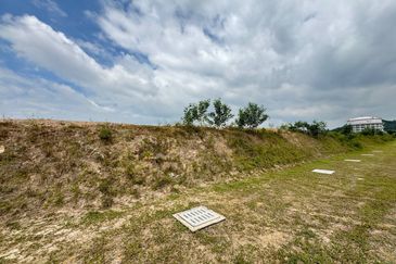 Industrial Land Hamilton 1 Nilai N9